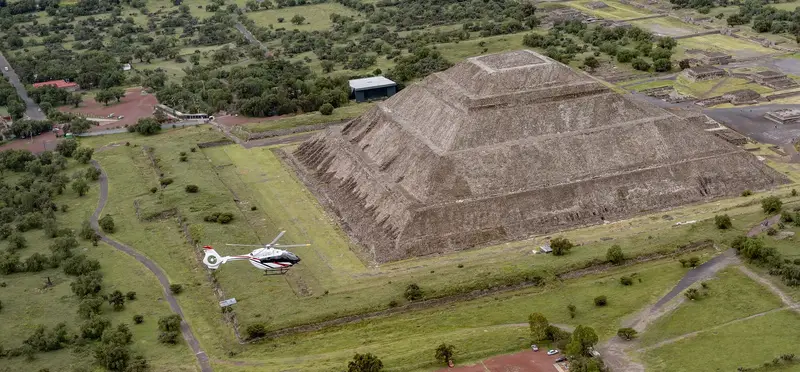 Aerolíneas Ejecutivas — Aviación ejecutiva, en vuelo.