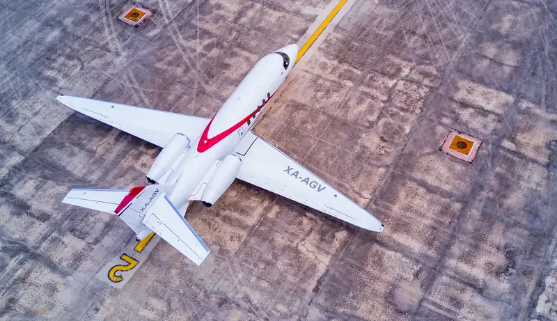 Aerolíneas Ejecutivas — Aviación ejecutiva, en vuelo.