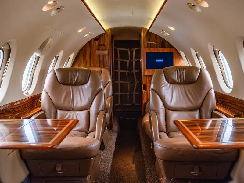 Guardian Jets — Aviones que se venden por los ojos.