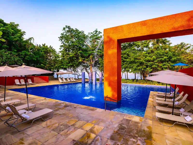 Las Brisas Ixtapa — Ixtapa, en su mejor luz.