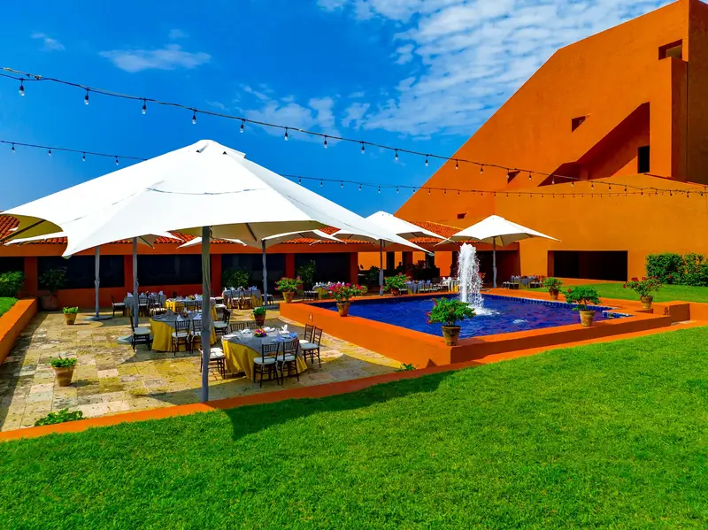 Las Brisas Ixtapa — Ixtapa, en su mejor luz.