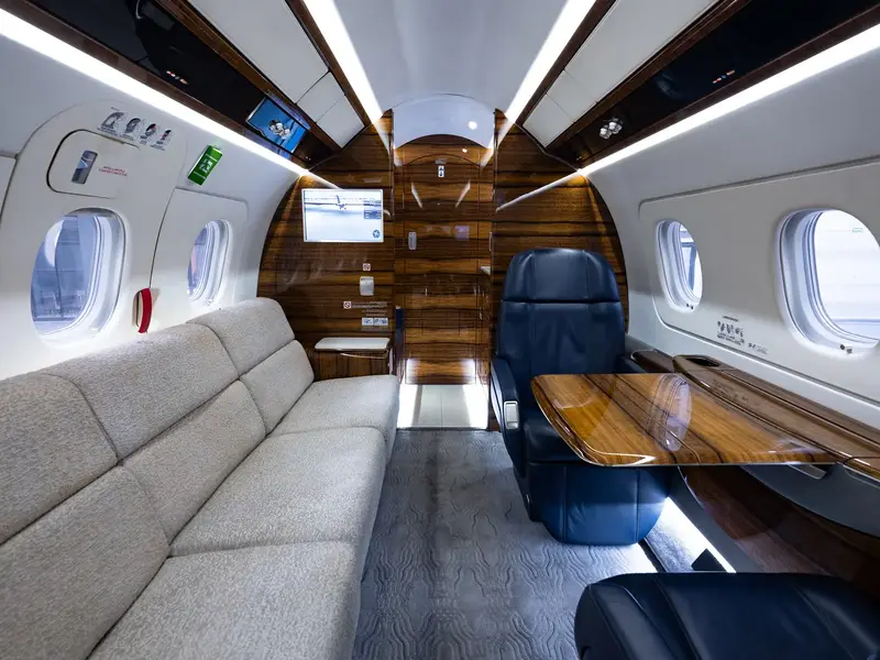 Ogara Jets — Cabina de autor.