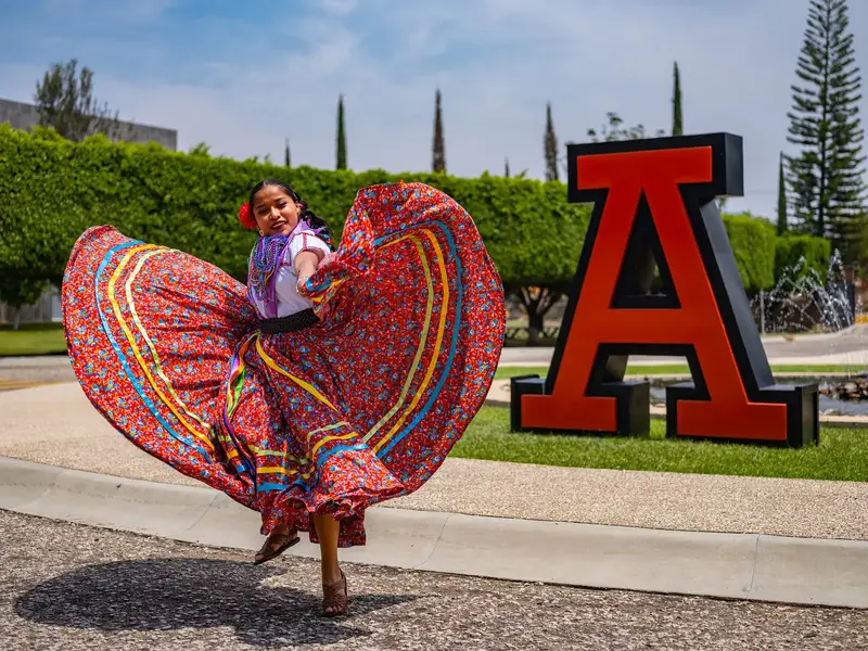 Red de Universidades Anáhuac — Diez campus, una sola identidad.